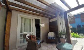 Imagem 7: Linda casa a poucos metros da Lagoa da Conceição, numa rua sem saída