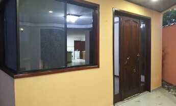 Imagem 2: Casa para venda possui 200 m² com 3 quartos em Miramar - Macaé - RJ