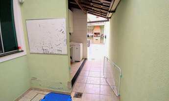 Imagem 7: Casa para venda com 130 metros quadrados com 4 quartos em Marapé - Santos - SP