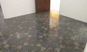 Imagem 4: Casa reformada quarto e cozinha, excelente localização fácil acesso a transporte público