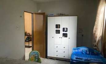 Imagem 5: Casa grande, com 3 quartos sendo 1 suíte, wc social, sala de jantar e quintal grande