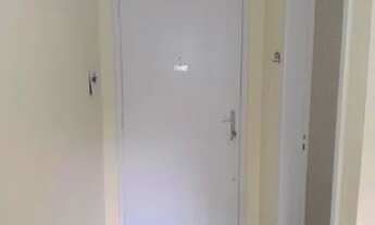 Imagem 6: IMOBILIÁRIA SCHOTKIS ALUGA APARTAMENTO 01 DORMITÓRIO, NA SOFIA VELOSO, DE FRENTE, 1º ANDAR