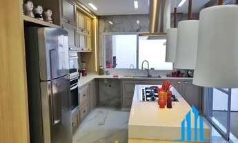 Imagem 2: Casa de alto padrão na Praia do Morro com 4 Quartos sendo 3 suites lazer completo - Guara