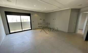 Imagem 3: Cobertura duplex para aluguel e venda possui 740 metros quadrados com 5 quartos