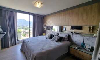 Imagem 7: Casa para Venda em Jaraguá do Sul, Vila Nova, 4 dormitórios, 2 suítes, 2 banheiros, 2 vaga