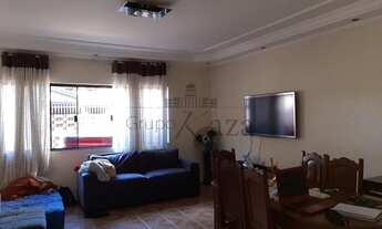 Imagem: Linda Casa a venda - Bosque dos Eucaliptos