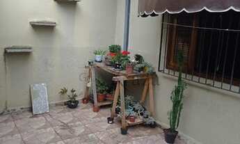 Imagem: Casa / Padrão - 2 Dormitórios - Residencial