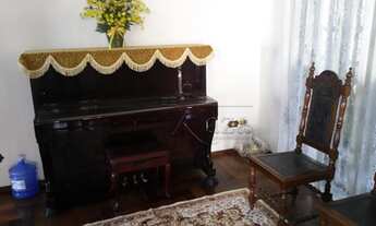 Imagem 3: Sobrado para venda possui 300 metros quadrados com 6 quartos