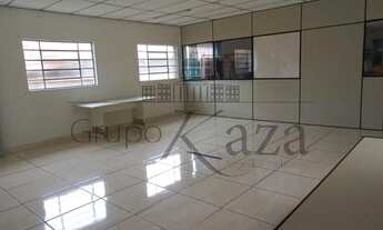 Imagem 6: Ponto comercial/Loja/Box para aluguel possui 238 metros quadrados