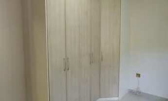 Imagem 5: Alugo Imóvel Residencial / Comercial no Bairro Flores 4 Dormitórios Sendo 2 Suítes 1 Semi