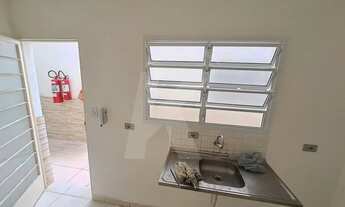 Imagem 7: Casa em condomínio com 1 quarto e cozinha e banheiro