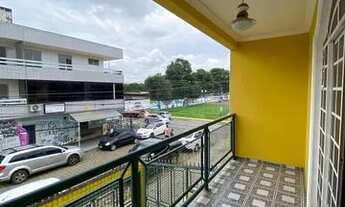 Imagem 3: Sobrado para venda possui 200 metros quadrados com 3 quartos em Guará I - Brasília - DF