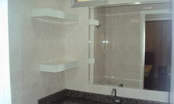 Imagem 7: OPORTUNIDADE !!! 02 dormts com suíte, dependência de empregada, repleto de arms, ótima lo