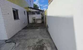 Imagem: Aluga-se apartamento com área - Valentina