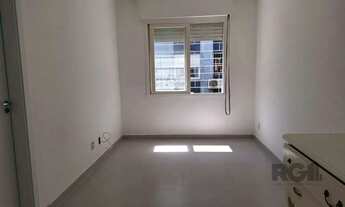 Imagem 2: Apartamento térreo de um dormitório transformado em dois dormitórios