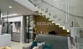 Imagem 7: Excelente sobrado com 205 m2 privativos, 3 dormitórios, 2 suítes e piscina!