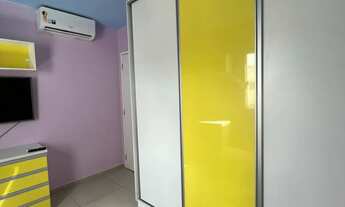 Imagem 2: Casa em Condomínio Com móveis projetados e energia solar