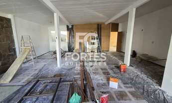 Imagem 4: Imóvel Comercial Casa Térrea 237m² sendo salão principal e recuo frontal com 4 vagas de ga