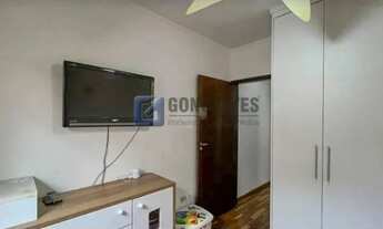 Imagem 4: Sobrado à venda no bairro Vila Floresta em Santo André/SP, com 240 e 4 Quartos sendo 1 suí