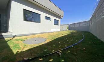 Imagem 2: Térrea para venda possui 81 metros quadrados com 2 quartos