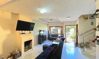 Imagem 5: Casa em Porto Alegre, no bairro Hípica, com 3 dormitório(s), e 3 banheiros, à venda