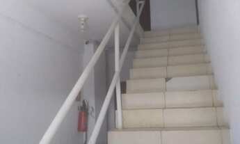 Imagem 3: Prédio em Itapuã com 6 aptos, loja e cobertura vista mar