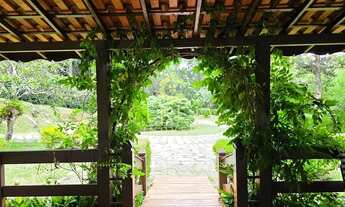 Imagem 7: Casa elegante ampla de 425m², com terreno de 4.769m² e casa adicional em Mury, Nova Fribur