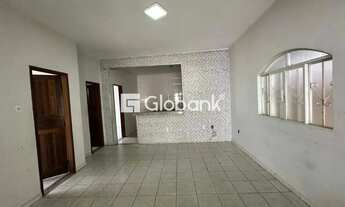 Imagem 5: Aluguel Casa no Bairro São Judas Tadeu Montes Claros/MG, 03 Quarto(s