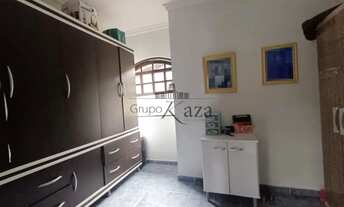 Imagem 6: Oportunidade - Casa Sobrado - Bosque dos Eucaliptos - 3 Dormitórios - 180m²