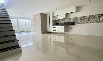 Imagem: Casa triplex 3 quartos com suíte no condomínio