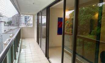 Imagem 3: Imóvel com vista para o verde indevassavel na parte baixa da Gávea