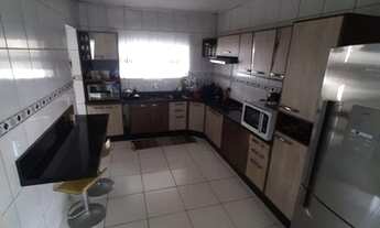 Imagem 6: Casa para Venda em Joinville, Morro do Meio, 3 dormitórios, 1 banheiro, 1 vaga