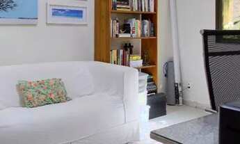 Imagem 6: Casa de condomínio para venda possui 280 metros quadrados com 4 quartos