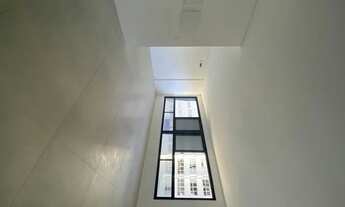 Imagem 2: Apartamento para venda tem 53m2 próximo ao mar no Centro - Torres - RS