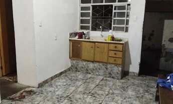 Imagem: Alugo casa simples no Jd Europa