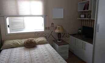 Imagem 3: Casa de condomínio sobrado para venda tem 540 metros quadrados com 6 quartos