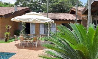 Imagem 3: Casa de condomínio para aluguel e venda possui 290 metros quadrados com 4 quartos