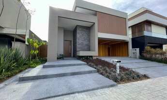 Imagem 2: Casa de Alto Padrão Disponível - Residencial Jardim do Golfe - 365m² - 4 Suítes - Piscina