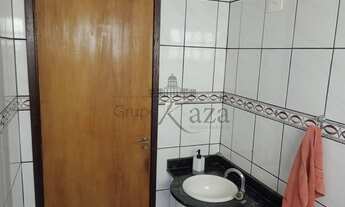 Imagem 5: Casa para venda possui 257 metros quadrados com 4 quartos