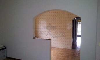 Imagem 7: Casa para aluguel possui 230 metros quadrados com 4 quartos