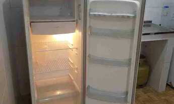 Imagem 7: QUITINETES PARA TEMPORADA TODA MOBILIADA