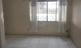 Imagem 2: PORTO ALEGRE - Casa Padrão - Partenon