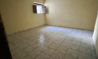 Imagem 6: Casa para venda com 226 metros quadrados com 4 quartos