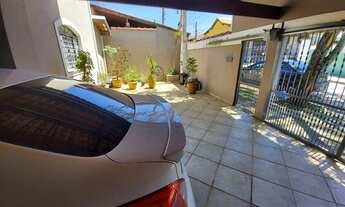 Imagem 5: Sobrado para venda tem 180 metros quadrados com 3 quartos no Bosque dos Eucaliptos