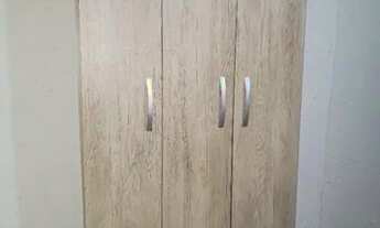 Imagem 7: Quarto com banheiro, semi-mobiliado, no centro, livre de custos por $ 720,00