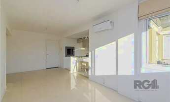 Imagem 5: Apartamento de dois dormitórios, suíte e uma vaga de garagem no bairro Rio Branco em Porto