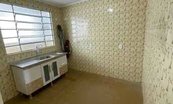 Imagem: VENDO CASA COM 3 DORMITÓRIOS NO CAPÃO