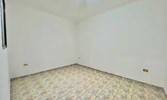 Imagem 6: Casa para venda possui 201 metros quadrados com 4 quartos sendo 1 suíte