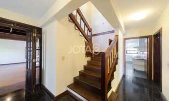 Imagem 4: CASA EM TERRENO DE ESQUINA NO SEMINÁRIO Casa em terreno de esquina no Seminário - J8