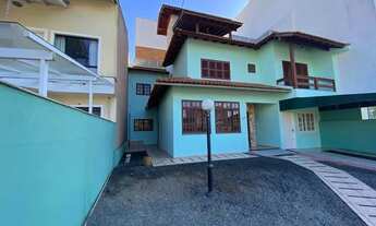 Imagem 2: CASA, Residencial; 3 dormitorios, 3 suites, 6 bwc